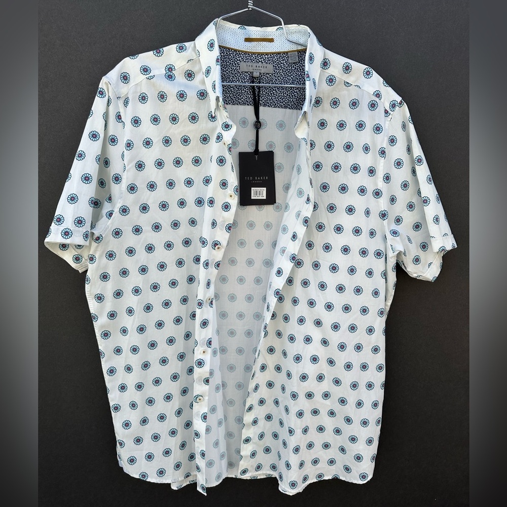 Ted Baker Floral pattern men’s button down short sleeve shirt